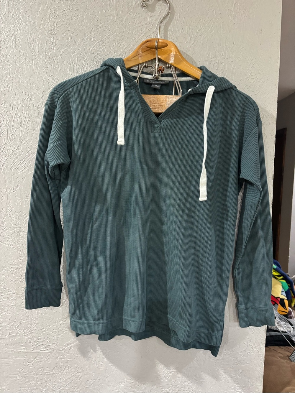Free Fly V-Neck Bamboo Waffleknit Hooded Pullover in Teal Green size Small
